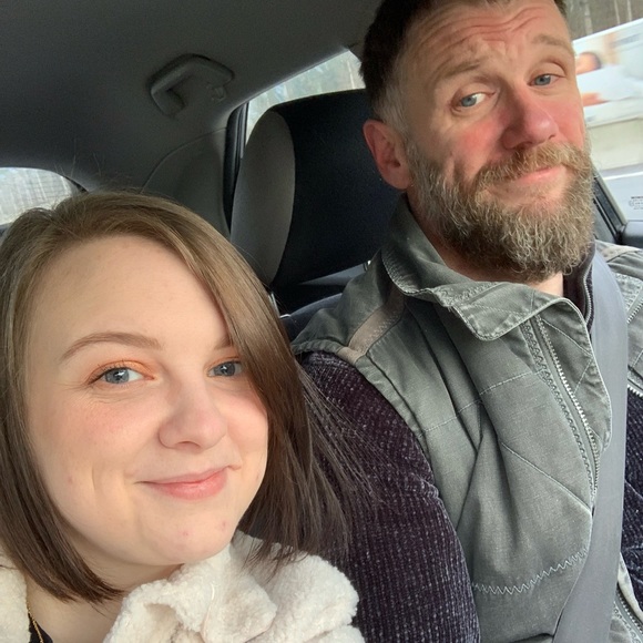 Meet your Posher, Chloe - Picture 2 of 7